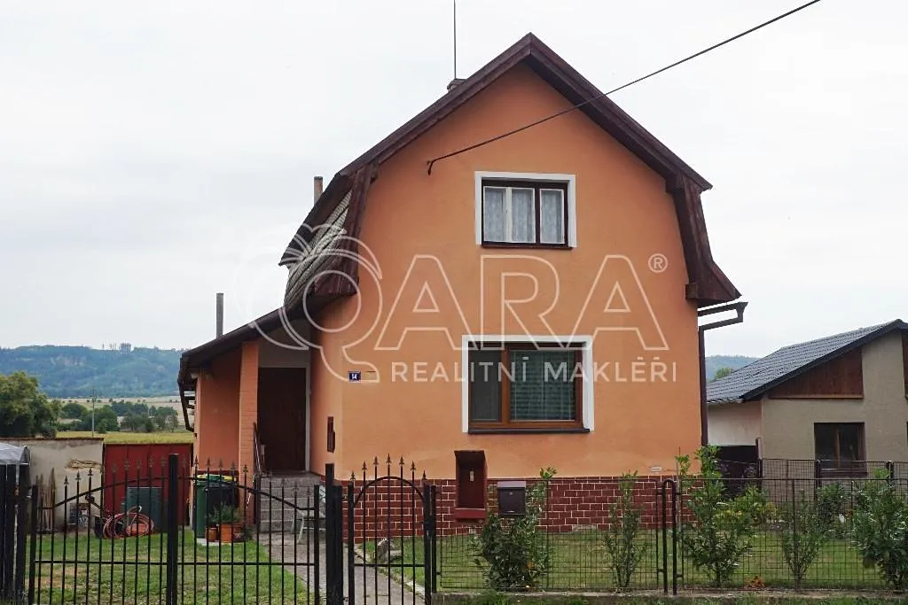 Prodej rodinného domu 92 m², pozemek 692 m²